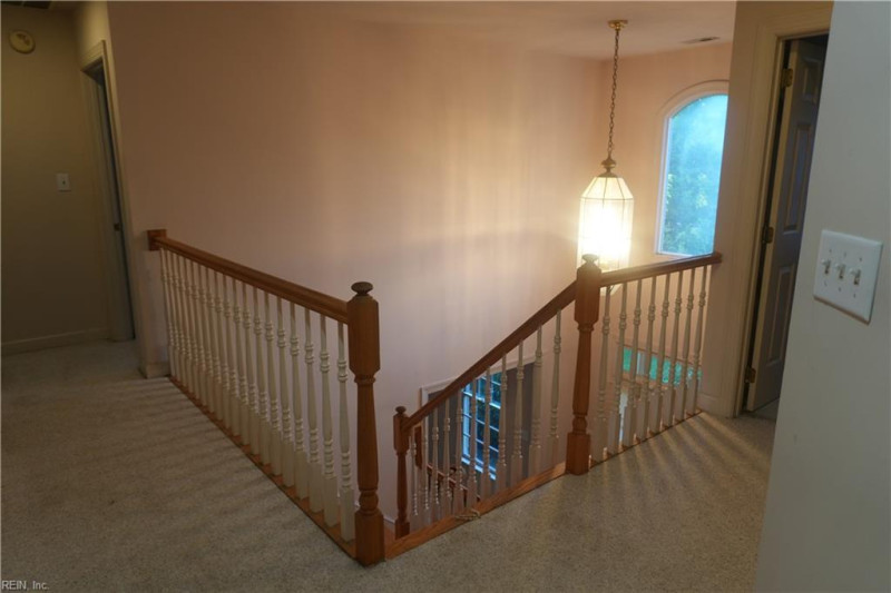 Photo 19 of 41 residential for sale in Hampton virginia