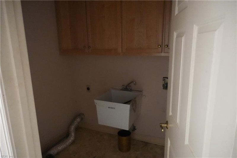 Photo 26 of 41 residential for sale in Hampton virginia