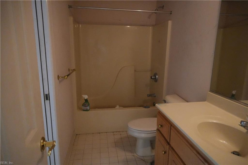 Photo 27 of 41 residential for sale in Hampton virginia