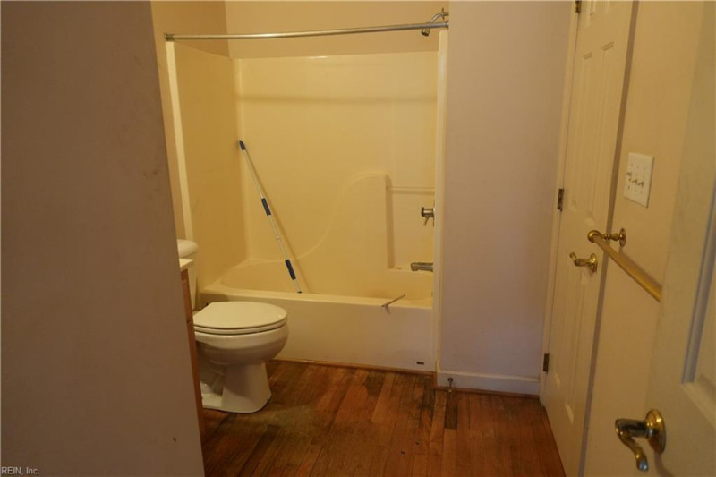 Photo 29 of 41 residential for sale in Hampton virginia