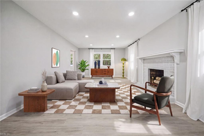 Photo 14 of 39 residential for sale in Virginia Beach virginia