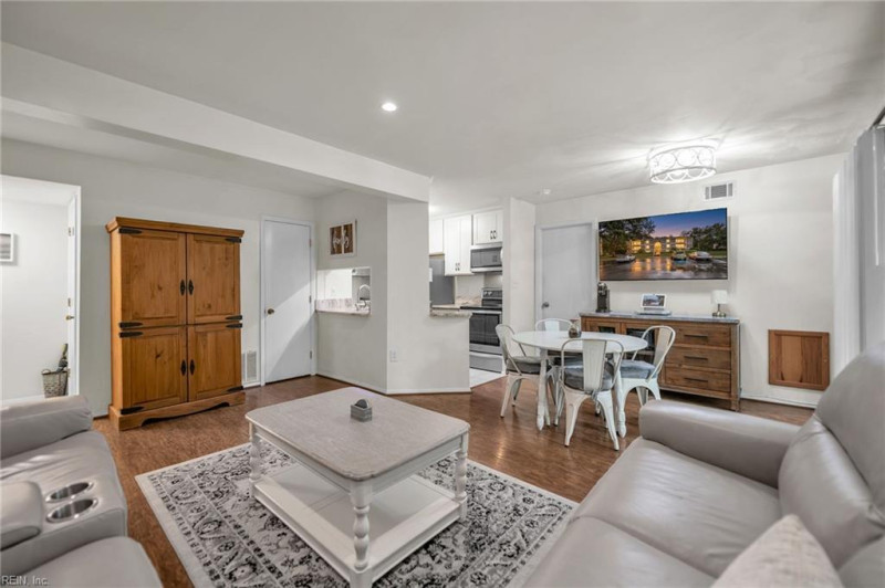 Photo 8 of 28 residential for sale in Virginia Beach virginia Photo 8 of 28 residential for sale in Virginia Beach virginia