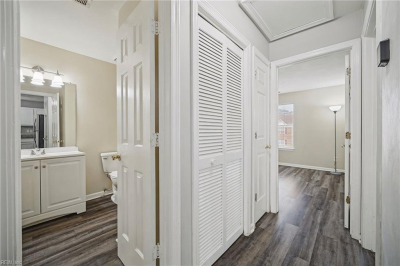 Photo 19 of 40 residential for sale in Chesapeake virginia Photo 19 of 40 residential for sale in Chesapeake virginia