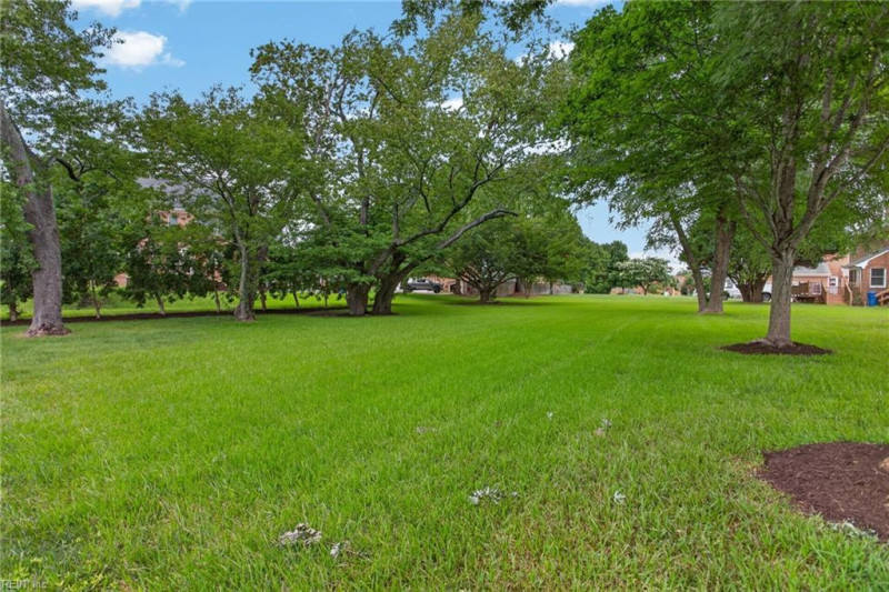 Photo 33 of 45 residential for sale in Chesapeake virginia