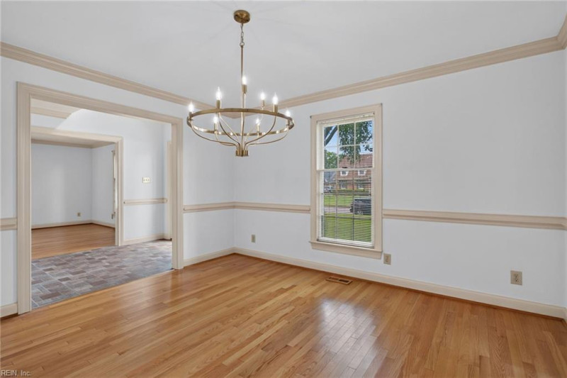 Photo 9 of 45 residential for sale in Chesapeake virginia