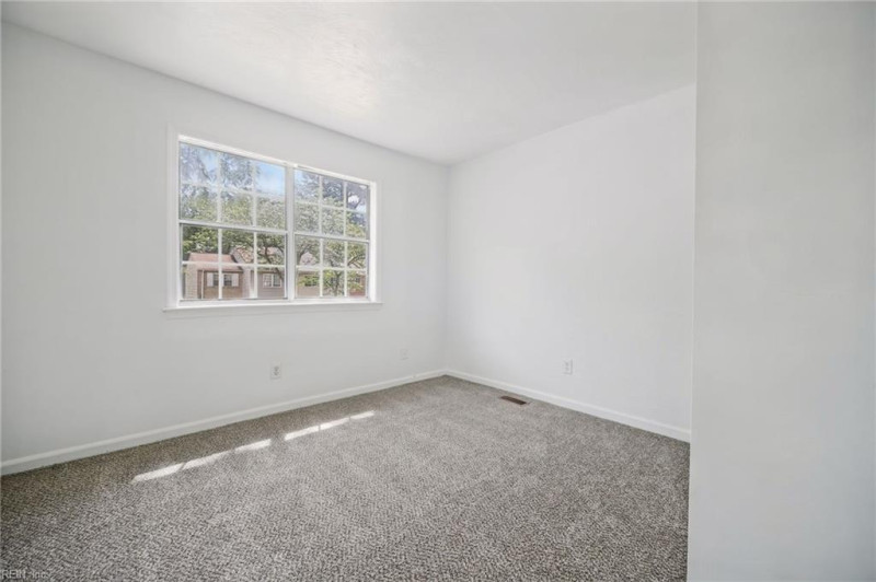 Photo 18 of 30 residential for sale in Virginia Beach virginia
