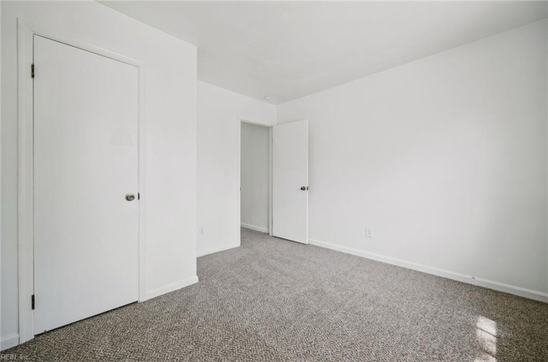 Photo 19 of 30 residential for sale in Virginia Beach virginia