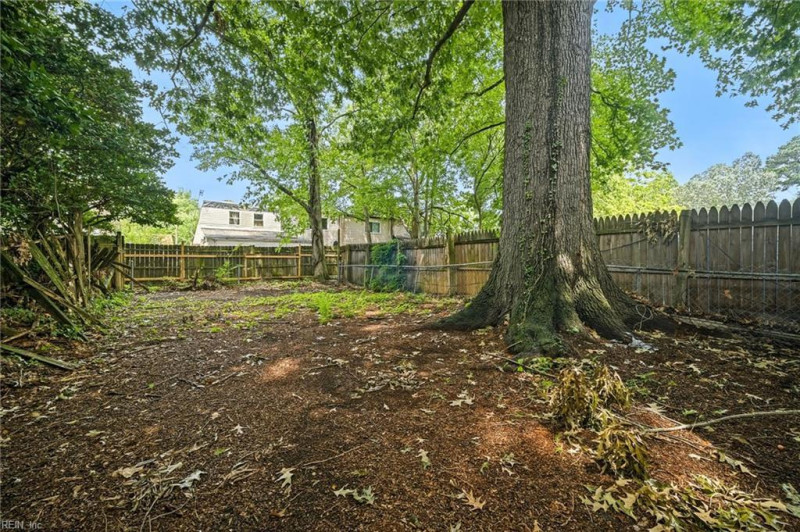 Photo 26 of 30 residential for sale in Virginia Beach virginia