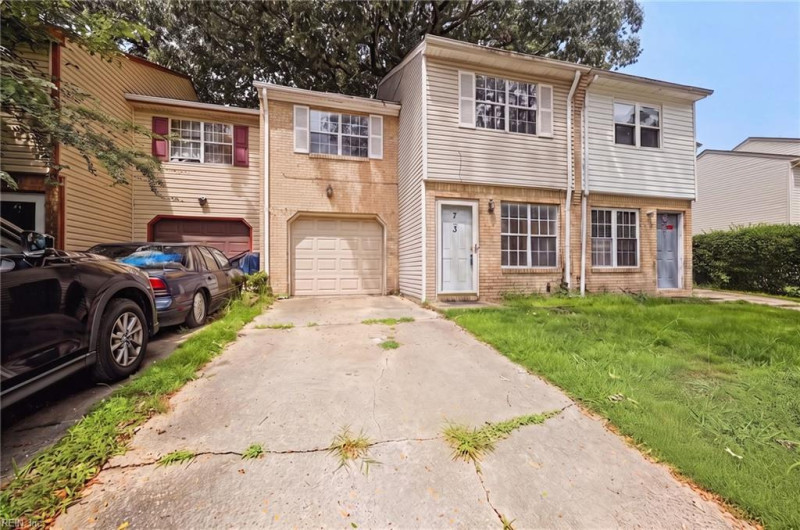 Photo 3 of 30 residential for sale in Virginia Beach virginia