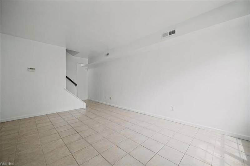 Photo 5 of 30 residential for sale in Virginia Beach virginia