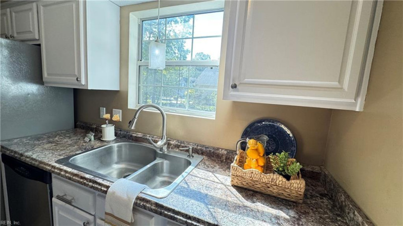 Photo 15 of 48 residential for sale in Newport News virginia