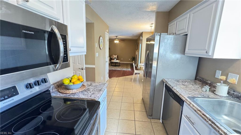 Photo 17 of 48 residential for sale in Newport News virginia