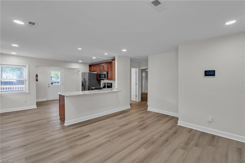 Photo 5 of 34 residential for sale in Norfolk virginia Photo 5 of 34 residential for sale in Norfolk virginia