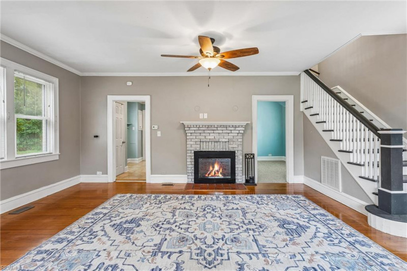 Photo 13 of 47 residential for sale in Poquoson virginia