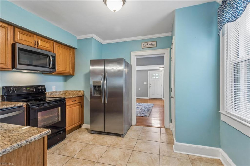 Photo 19 of 47 residential for sale in Poquoson virginia