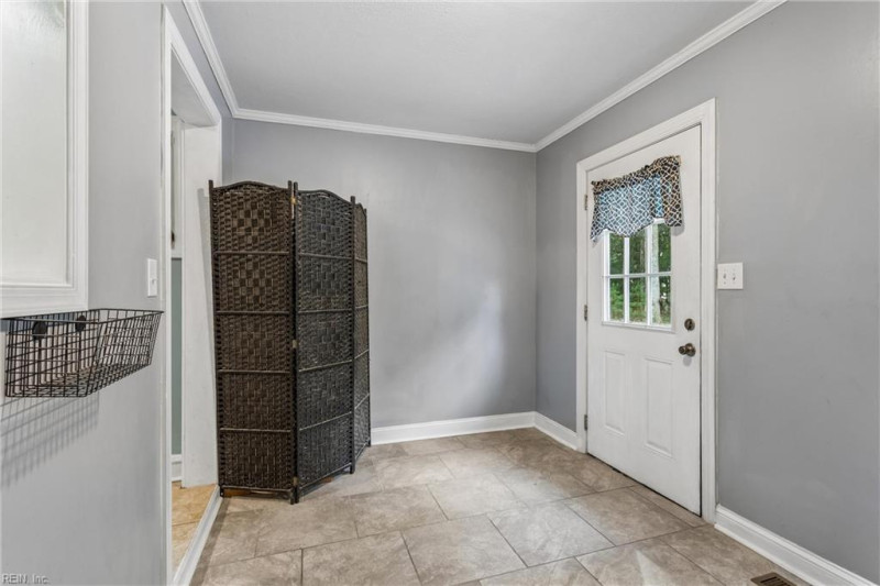Photo 22 of 47 residential for sale in Poquoson virginia