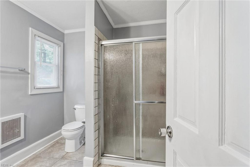 Photo 23 of 47 residential for sale in Poquoson virginia