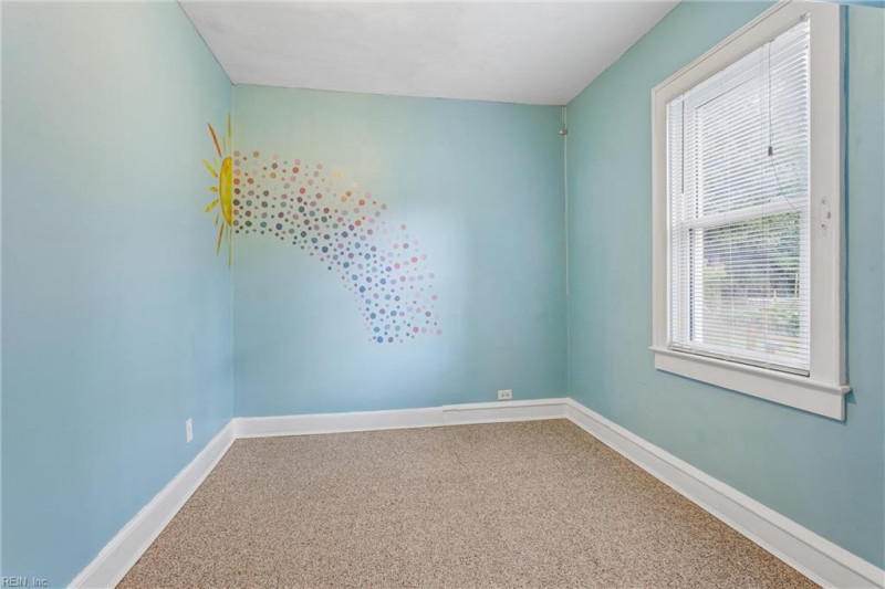 Photo 26 of 47 residential for sale in Poquoson virginia