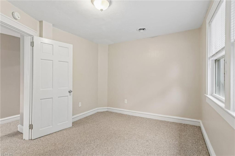Photo 29 of 47 residential for sale in Poquoson virginia