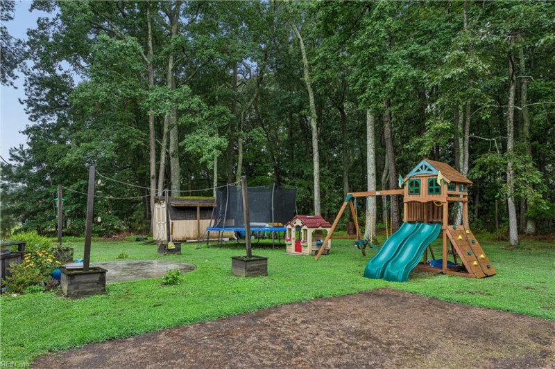 Photo 39 of 47 residential for sale in Poquoson virginia
