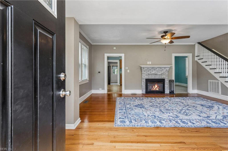 Photo 6 of 47 residential for sale in Poquoson virginia