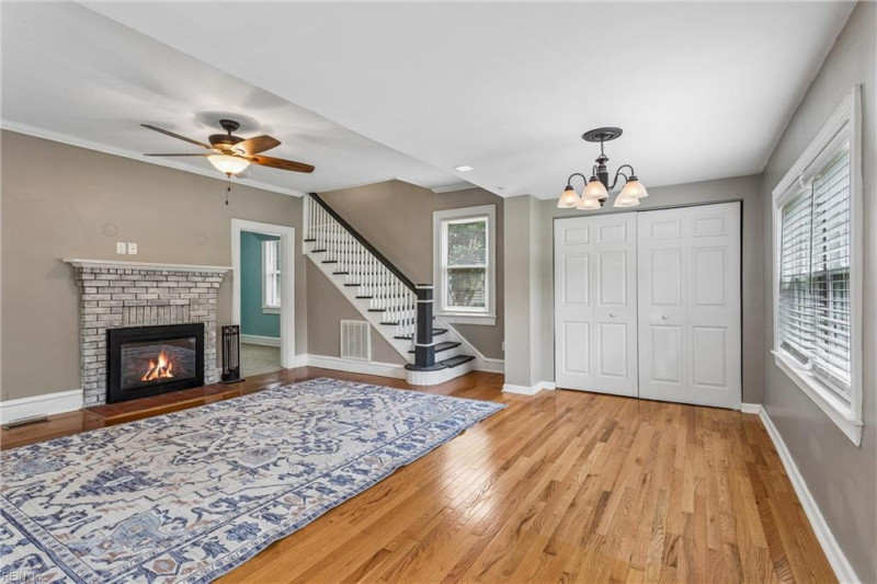 Photo 7 of 47 residential for sale in Poquoson virginia