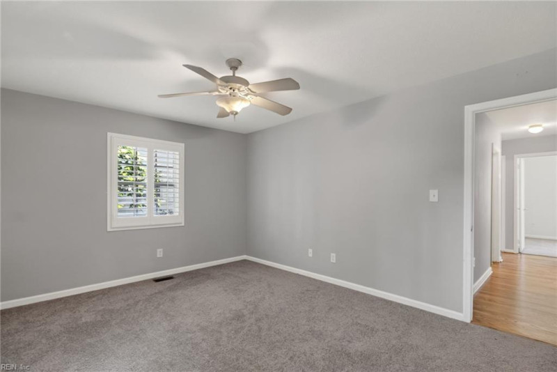 Photo 19 of 31 residential for sale in Newport News virginia