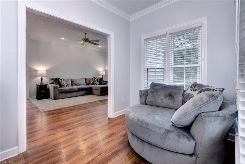 Photo 10 of 50 residential for sale in York County virginia