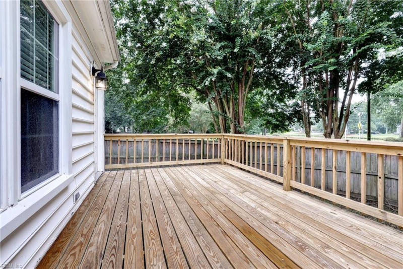Photo 32 of 50 residential for sale in York County virginia