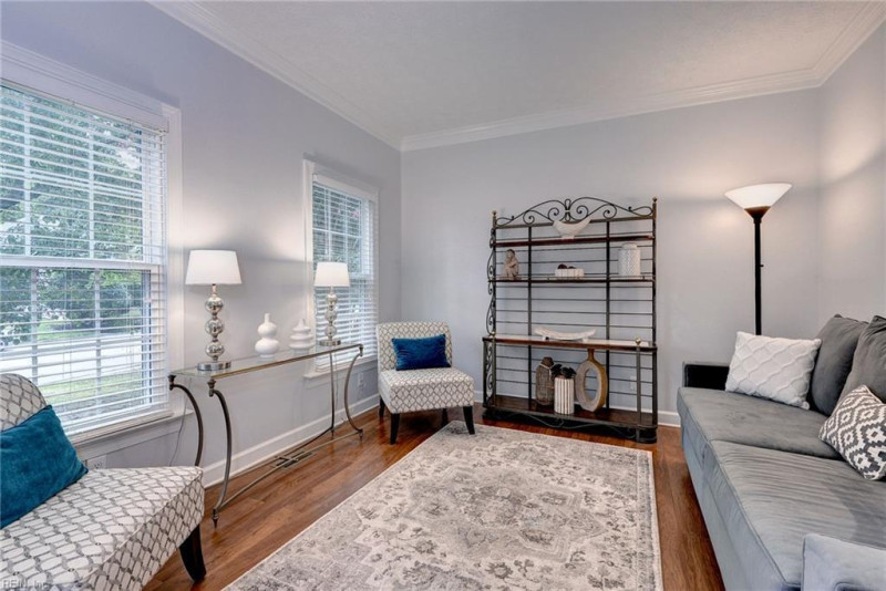 Photo 5 of 50 residential for sale in York County virginia