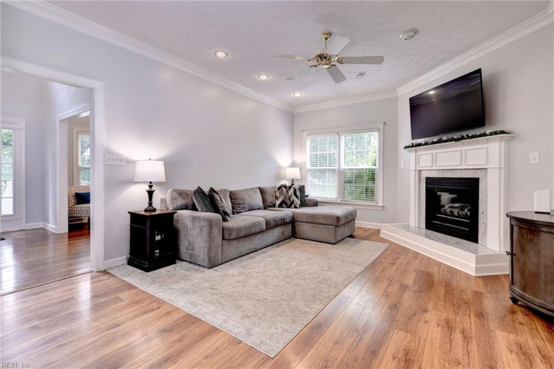 Photo 9 of 50 residential for sale in York County virginia