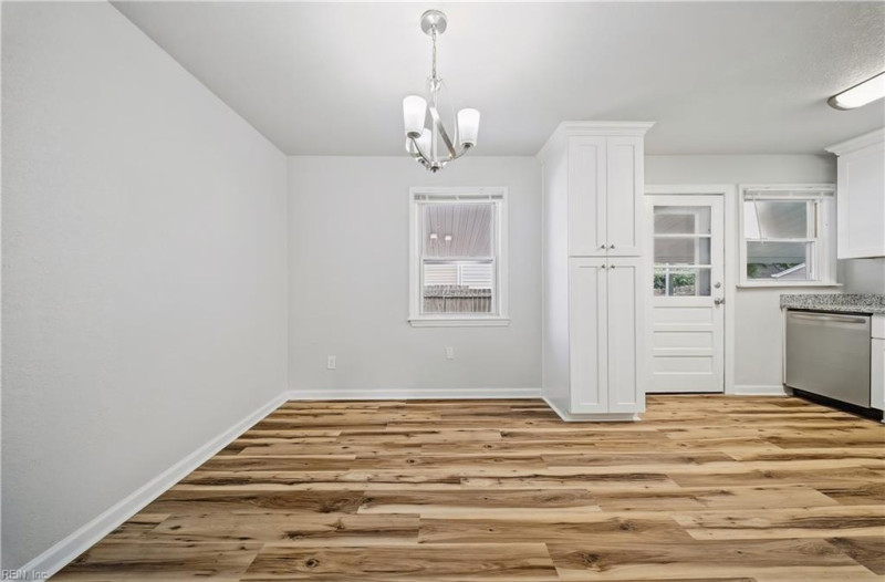 Photo 11 of 39 residential for sale in Norfolk virginia