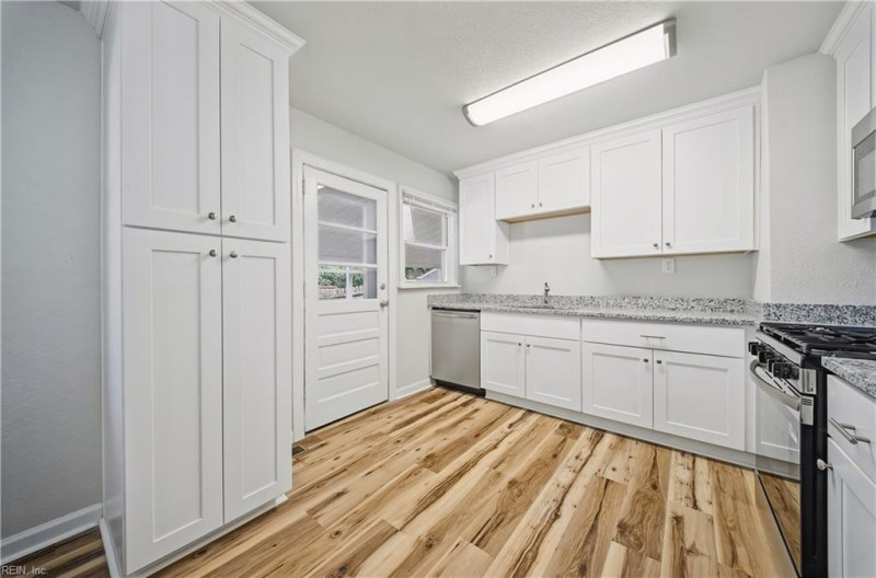 Photo 15 of 39 residential for sale in Norfolk virginia