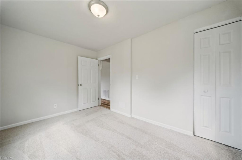Photo 18 of 39 residential for sale in Norfolk virginia