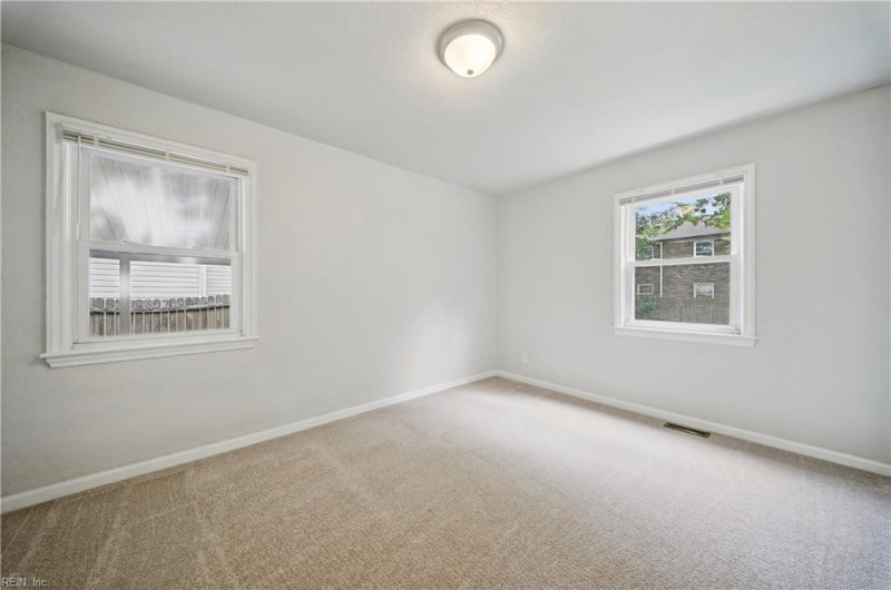 Photo 19 of 39 residential for sale in Norfolk virginia