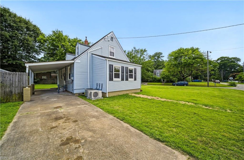 Photo 33 of 39 residential for sale in Norfolk virginia