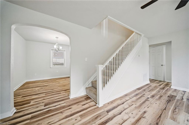 Photo 7 of 39 residential for sale in Norfolk virginia