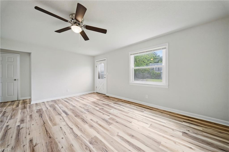 Photo 9 of 39 residential for sale in Norfolk virginia