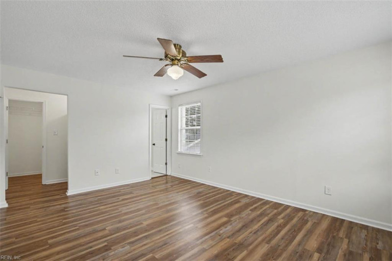 Photo 25 of 33 residential for sale in Virginia Beach virginia
