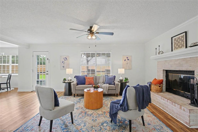 Photo 7 of 33 residential for sale in Virginia Beach virginia
