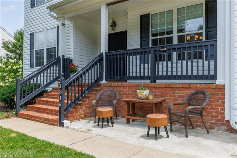 Photo 3 of 50 residential for sale in Chesapeake virginia