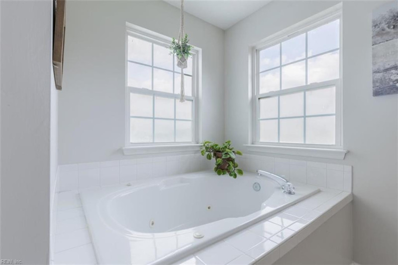 Photo 32 of 50 residential for sale in Chesapeake virginia