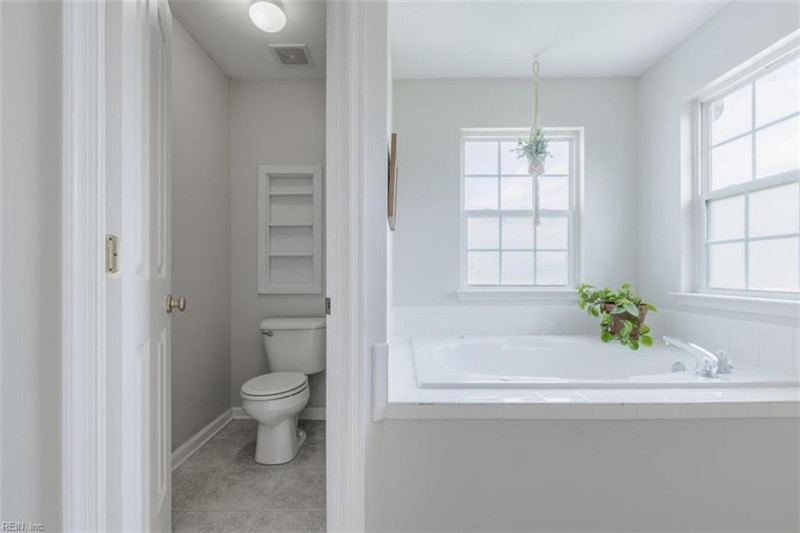 Photo 33 of 50 residential for sale in Chesapeake virginia