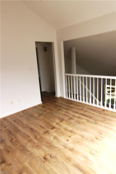 Photo 18 of 32 residential for sale in Chesapeake virginia