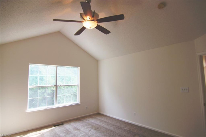 Photo 26 of 32 residential for sale in Chesapeake virginia