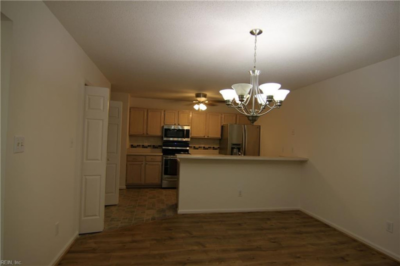 Photo 4 of 14 residential for sale in Chesapeake virginia Photo 4 of 14 residential for sale in Chesapeake virginia