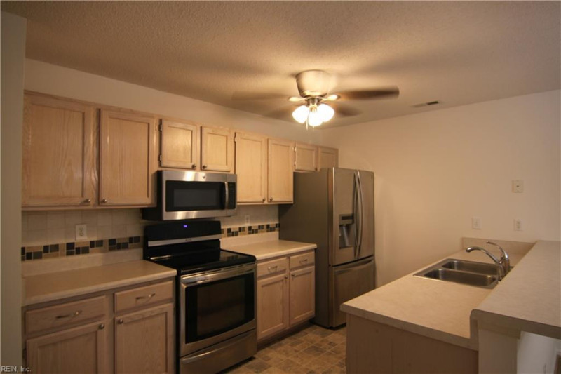 Photo 6 of 14 residential for sale in Chesapeake virginia Photo 6 of 14 residential for sale in Chesapeake virginia