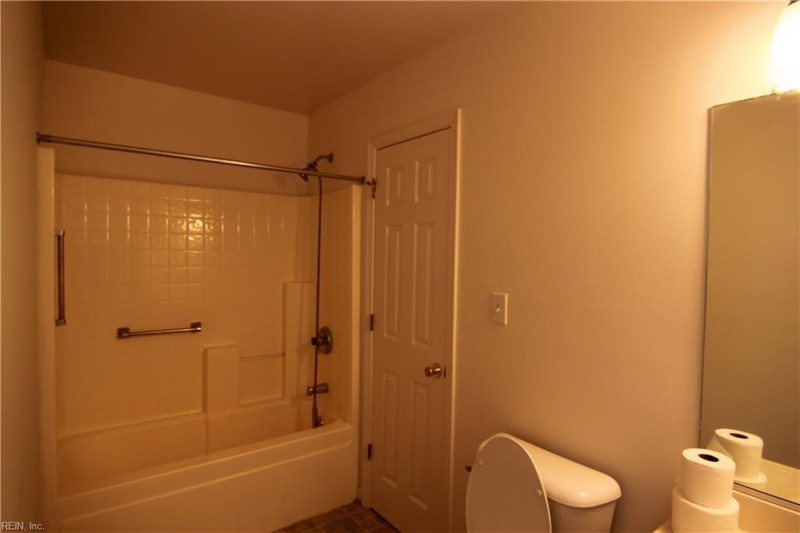 Photo 7 of 14 residential for sale in Chesapeake virginia Photo 7 of 14 residential for sale in Chesapeake virginia