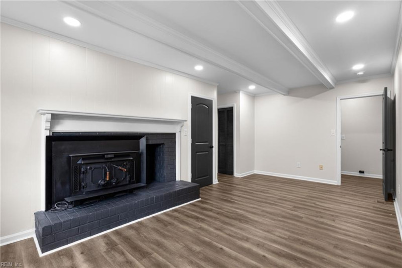 Photo 17 of 50 residential for sale in Newport News virginia