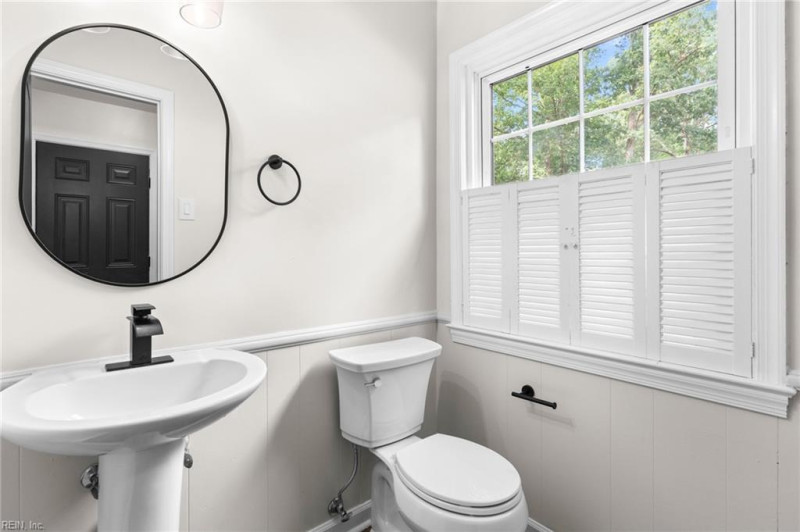 Photo 23 of 50 residential for sale in Newport News virginia